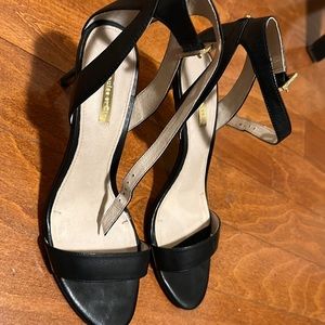 Slightly worn one night, in great condition, comfy